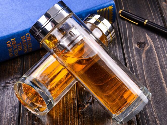 創(chuàng)意水晶玻璃杯時(shí)尚高品質(zhì)健康環(huán)保玻璃杯 創(chuàng)意水晶玻璃杯時(shí)尚高品質(zhì)健康環(huán)保玻璃杯